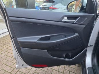 Hyundai TUCSON 1.6 T-GDi SE Nav SUV 5dr Petrol DCT Euro 6 (s/s) (177 ps)