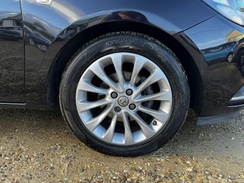 Vauxhall Corsa i ecoTEC SE Nav