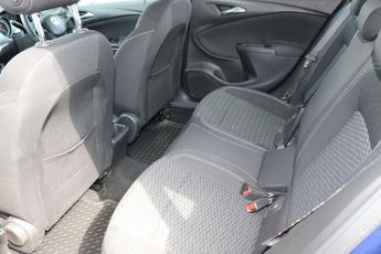 Vauxhall Astra CDTi ecoFLEX Design