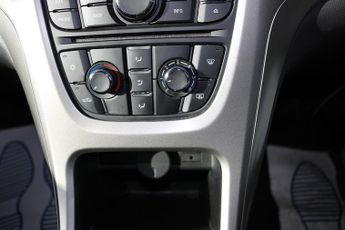 Vauxhall Astra CDTi ecoFLEX Exclusiv