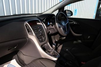 Vauxhall Astra CDTi ecoFLEX Exclusiv