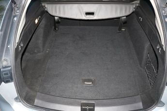 Vauxhall Insignia Turbo D BlueInjection Design Nav