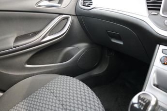 Vauxhall Astra CDTi ecoFLEX Design