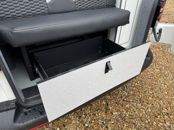 Volkswagen Transporter T6 T30 102 SWB