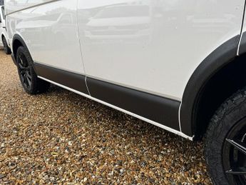 Volkswagen Transporter T6 T30 102 SWB