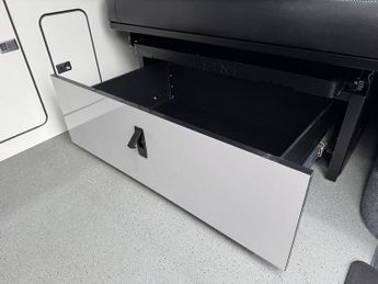 Volkswagen Transporter T6 T30 102 SWB