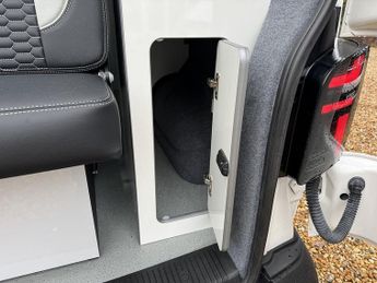 Volkswagen Transporter T6 T30 102 SWB