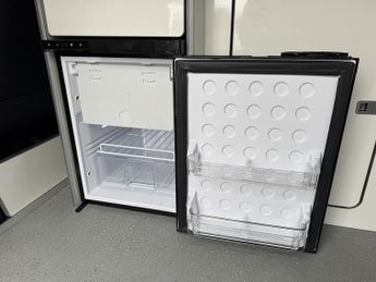 Volkswagen Transporter T6 T30 102 SWB