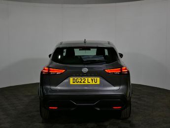 Nissan Qashqai DIG-T MHEV Acenta Premium