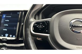 Volvo XC60 B4 MHEV R-Design
