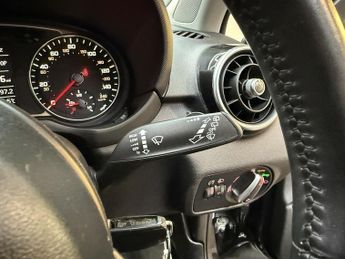 Audi A1 1.4 TFSI Sport Hatchback 3dr Petrol S Tronic Euro 5 (s/s) (122 p