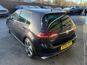 Volkswagen Golf TSI BlueMotion Tech GTI