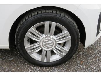 Volkswagen Up High Up Bluemotion Technology