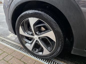 Hyundai TUCSON 2.0 CRDi Premium SE SUV 5dr Diesel Auto 4WD Euro 6 (185 ps)