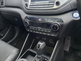 Hyundai TUCSON 2.0 CRDi Premium SE SUV 5dr Diesel Auto 4WD Euro 6 (185 ps)