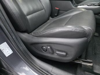 Hyundai TUCSON 2.0 CRDi Premium SE SUV 5dr Diesel Auto 4WD Euro 6 (185 ps)