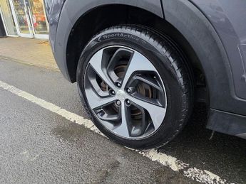 Hyundai TUCSON 2.0 CRDi Premium SE SUV 5dr Diesel Auto 4WD Euro 6 (185 ps)