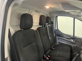 Ford Transit Custom 1.0 340 EcoBoost 13.6kWh Limited Auto L1 H1 Euro 6 5dr