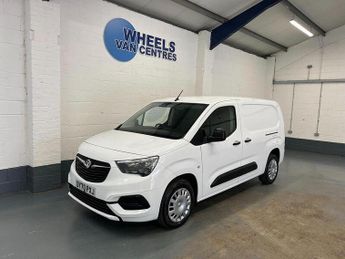Vauxhall Combo Combo 1.5 Turbo D 2300 Sportive L2 H1 Euro 6 (s/s) 4dr