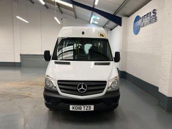Mercedes-Benz Sprinter 514 AUTO 11 SEAT WHEELCHAIR MINIBUS EU6