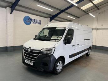 Renault Master Master 2.3 dCi 35 Business+ FWD LWB Medium Roof Euro 6 4dr