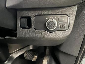 Mercedes-Benz Sprinter 2.0 315 CDI Progressive Chassis Cab 2dr Diesel G-Tronic FWD L2 E