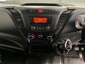 Iveco Daily Daily 2.3D HPI 14V 35S 3520 HiMatic MWB H2 Euro 6 (s/s) 5dr