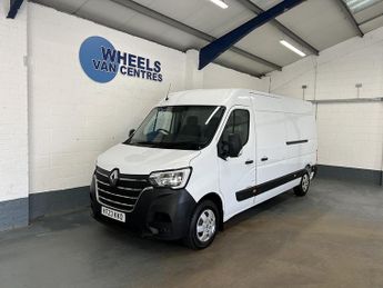 Renault Master 2.3 dCi 35 Business+ FWD LWB Medium Roof Euro 6 4dr