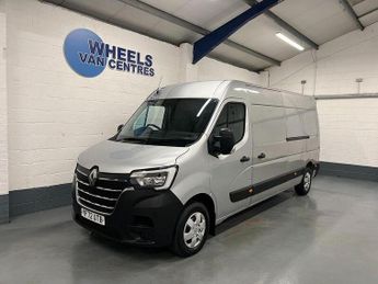Renault Master 2.3 dCi 35 Business+ FWD LWB Medium Roof Euro 6 4dr