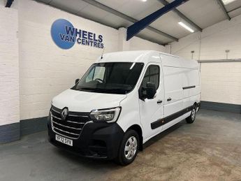 Renault Master 2.3 dCi 35 Business+ FWD LWB Medium Roof Euro 6 4dr
