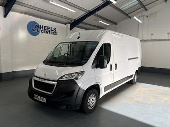 Peugeot Boxer 2.2 BlueHDi 335 Professional Panel Van 5dr Diesel Manual L3 H2 E