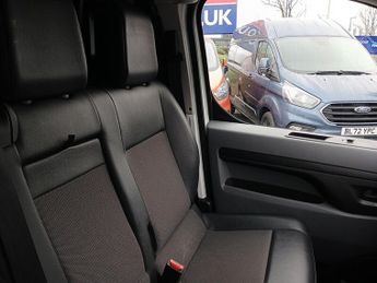 Toyota ProAce 75kWh Icon Medium Panel Van 6dr Electric Auto MWB (7kW OBC) (136