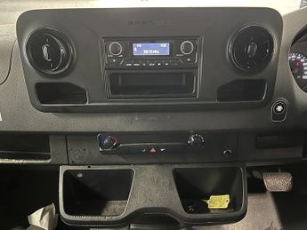 Mercedes-Benz Sprinter 2.0 315 CDI Progressive Chassis Cab 2dr Diesel G-Tronic FWD L2 E