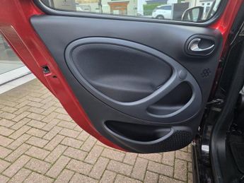 Smart forfour 1.0 Prime (Premium) Hatchback 5dr Petrol Twinamic Euro 6 (s/s) (