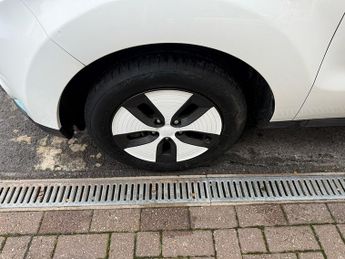 Kia Soul 30kWh EV SUV 5dr Electric Auto (109 bhp)