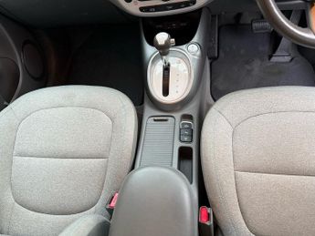 Kia Soul 30kWh EV SUV 5dr Electric Auto (109 bhp)