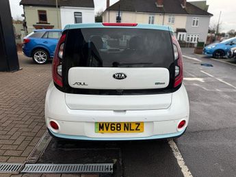 Kia Soul 30kWh EV SUV 5dr Electric Auto (109 bhp)