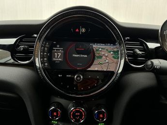 MINI Electric Hatch Cooper SE 32.6kWh Level 2 Hatchback 3dr Electric Auto (184 ps)