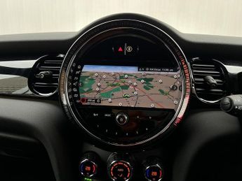 MINI Electric Hatch Cooper SE 32.6kWh Level 2 Hatchback 3dr Electric Auto (184 ps)