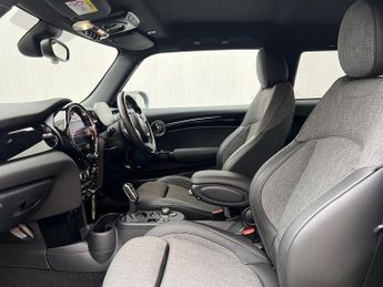 MINI Electric Hatch Cooper SE 32.6kWh Level 2 Hatchback 3dr Electric Auto (184 ps)