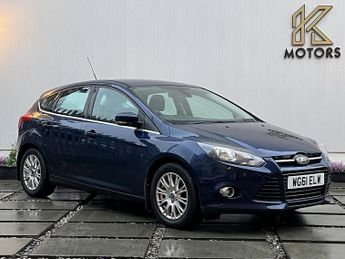 Ford Focus 1.6 Titanium Hatchback 5dr Petrol Powershift Euro 5 (125 ps)