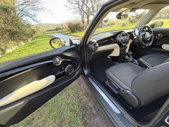 Mini Hatch Cooper