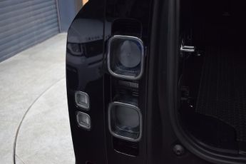 Land Rover Defender 110 5.0 P525 V8 SUV 5dr Petrol Auto 4WD Euro 6 (s/s) (525 ps)