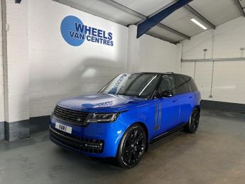 Land Rover Range Rover 3.0 D300 MHEV HSE SUV 5dr Diesel Auto 4WD Euro 6 (s/s) (300 ps)