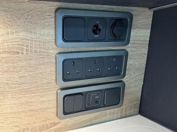 Volkswagen Transporter T6.1 T28 150 DSG SWB Highline