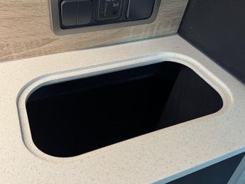 Volkswagen Transporter T6.1 T28 150 DSG SWB Highline