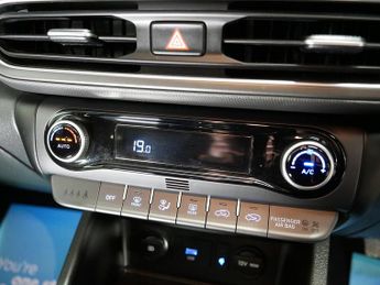 Hyundai KONA T-GDi MHEV Premium