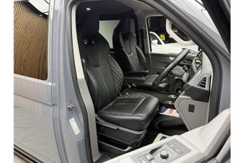 Volkswagen Transporter 2.0 BiTDI T32 Highline Panel Van 5dr Diesel DSG 4Motion SWB Euro