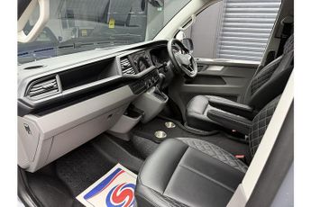 Volkswagen Transporter 2.0 BiTDI T32 Highline Panel Van 5dr Diesel DSG 4Motion SWB Euro