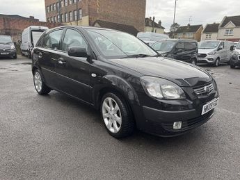 Kia Rio 1.4 Black Hatchback 5dr Petrol Manual (147 g/km, 95 bhp)